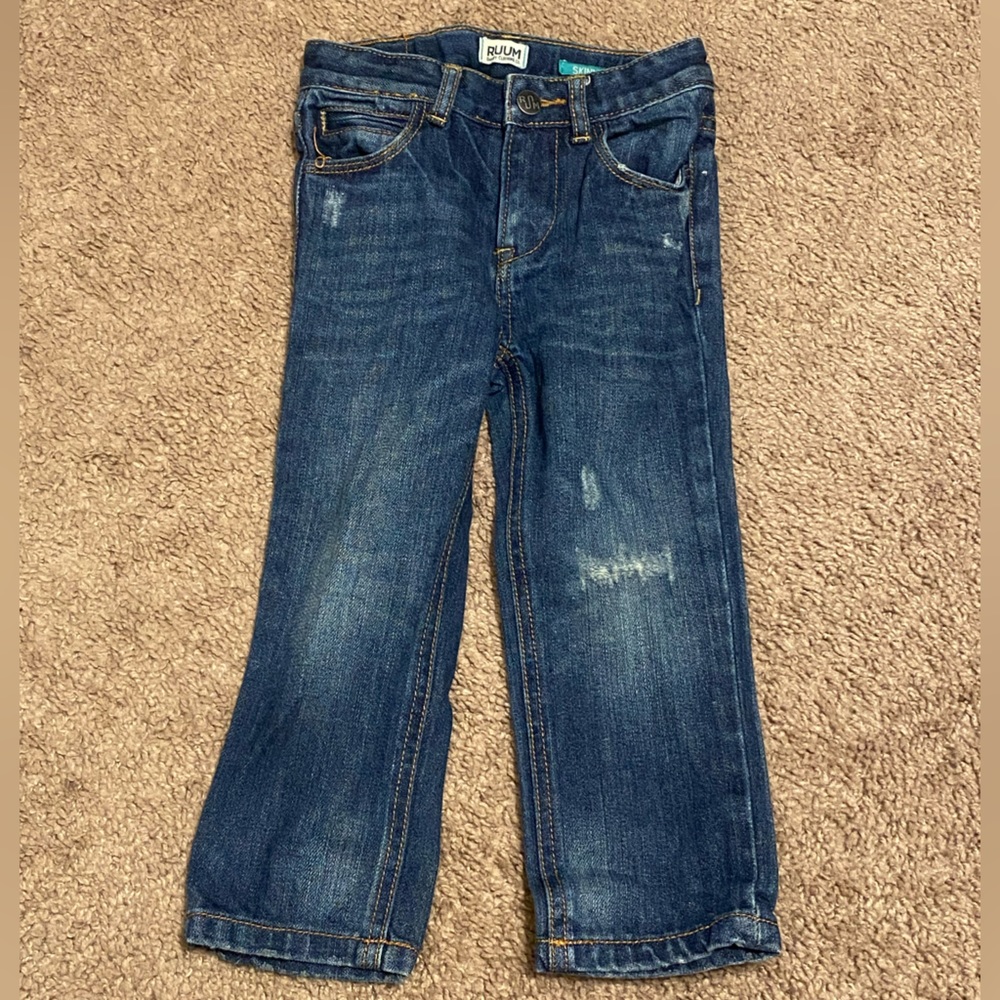RUUM Toddler 2T Distressed Jeans Skinny Straight